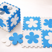 Foam Speelmat Bloem – Blauw/Wit - EVA Interlock Antislip Puzzelmat Kinderen